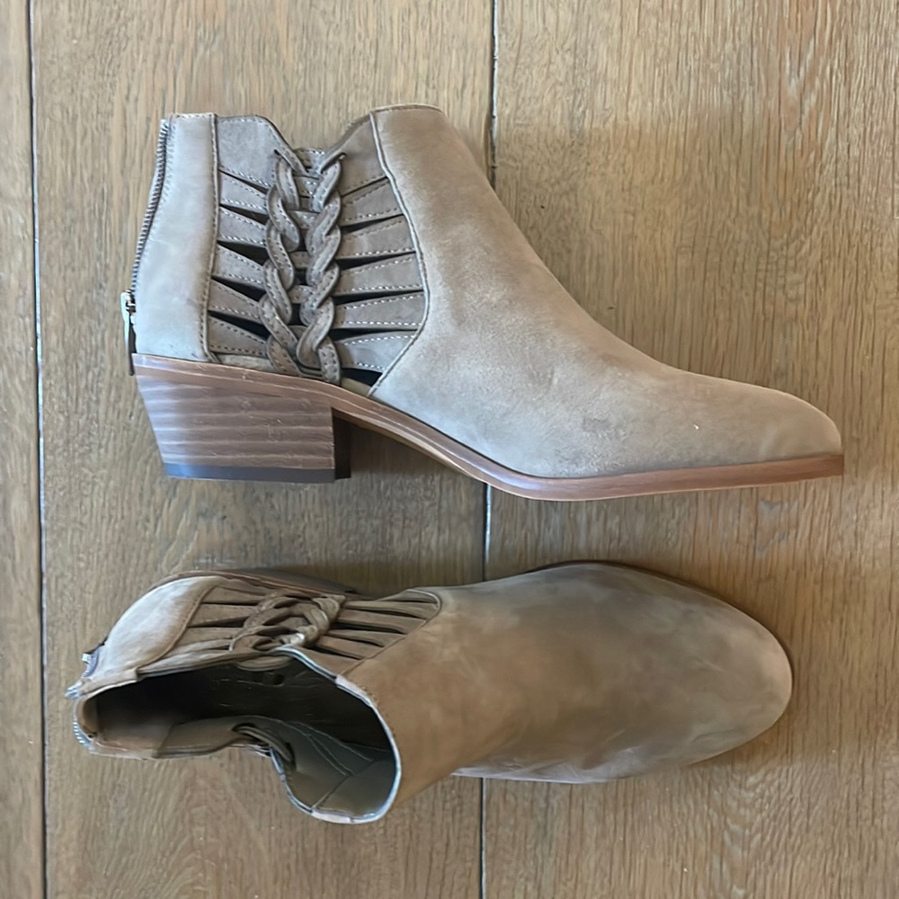Vince Camuto Suede Booties- like new! Size 7 1/2 M
